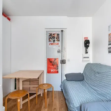 Apartment Charmant Studio 17e Paris