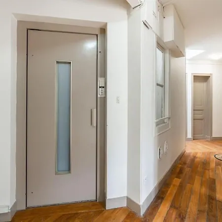 Apartment Charmant Studio 17e