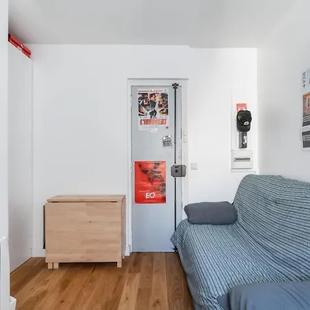 Charmant Studio 17e Paris